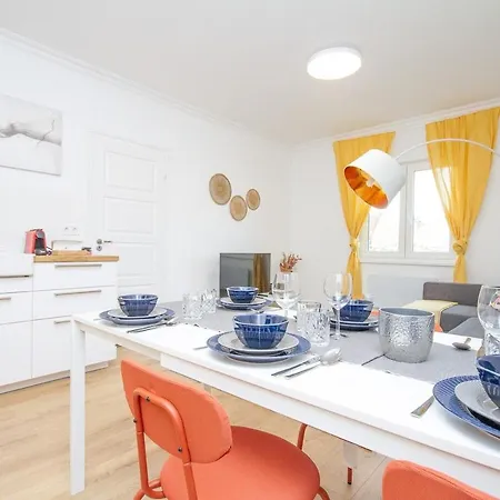 Sunny&spacious 2br-2b In The Heart Of Buda * Budapest