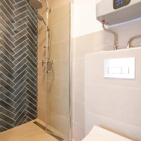 Sunny&spacious 2br-2b In The Heart Of Buda * Budapest