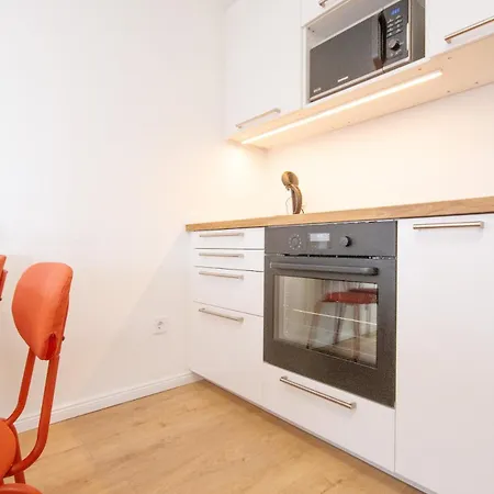 Sunny&spacious 2br-2b In The Heart Of Buda *