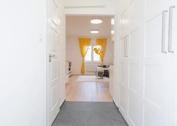 Sunny&spacious 2br-2b In The Heart Of Buda * Budapesta