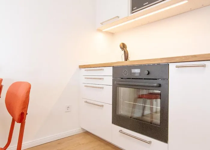 Sunny&spacious 2br-2b In The Heart Of Buda *